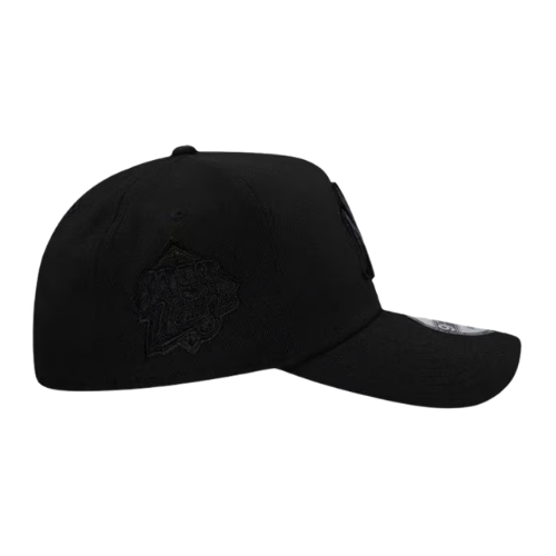 NEW ERA NY YANKEES BLACK OUT PINK EDITION 9FORTY A-FRAME