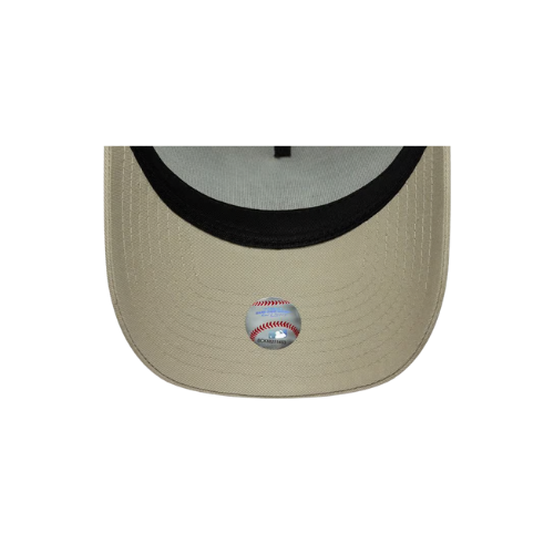 NY YANKEES LEAGUE ESSENTIAL STONE TRUCKER